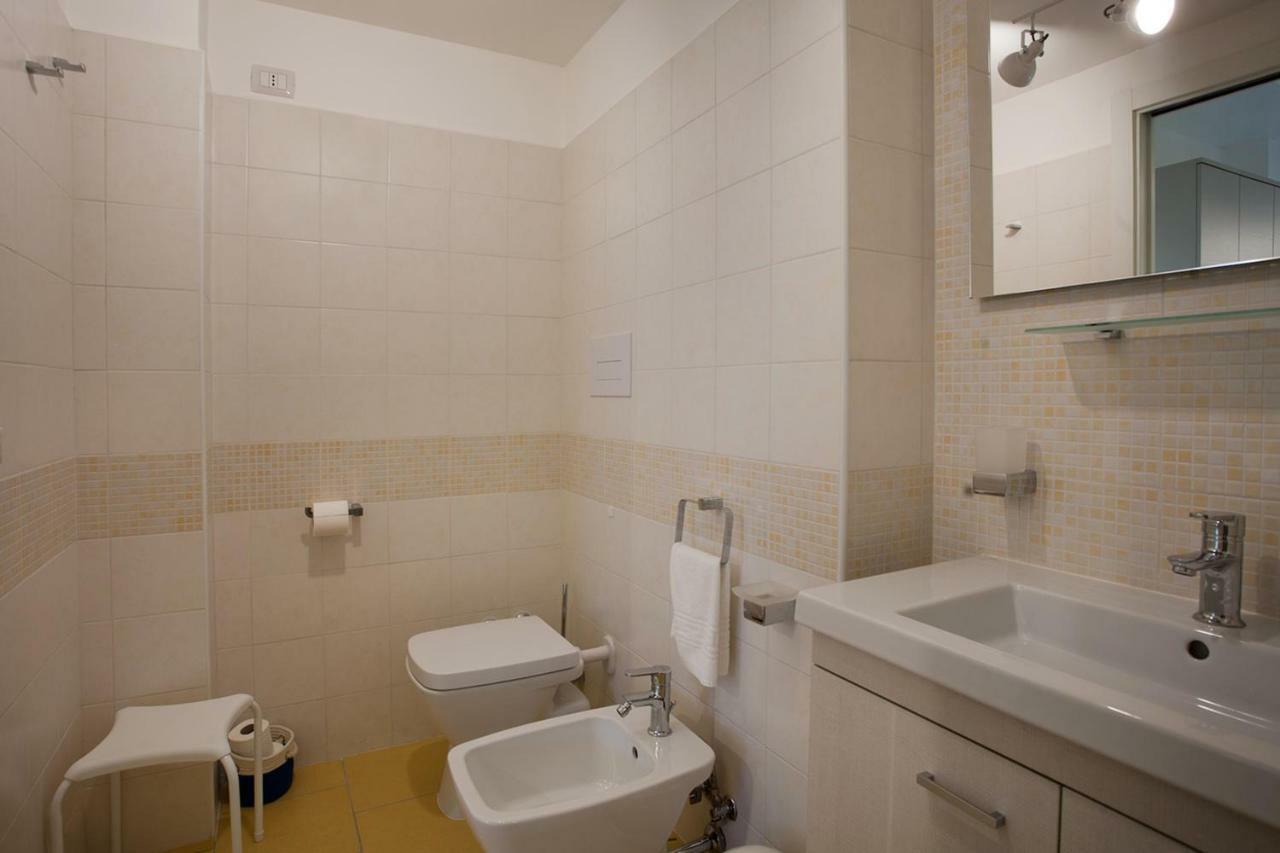 B&B A Due Passi Dal Mare Catona Di Reggio Calabria Exteriör bild