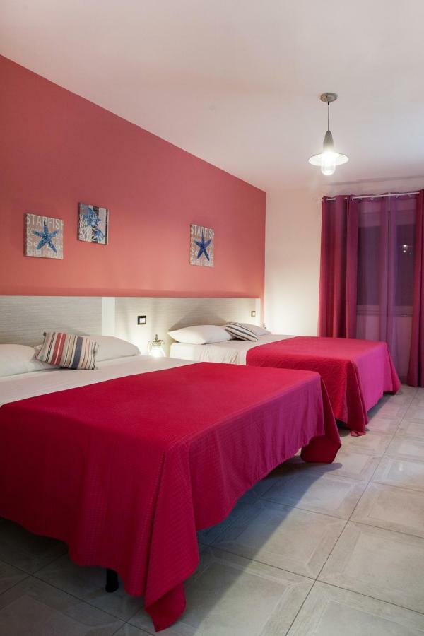 B&B A Due Passi Dal Mare Catona Di Reggio Calabria Exteriör bild